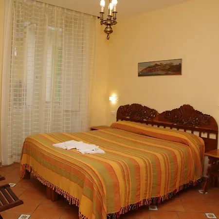 Dolcevitasorrento Guest house